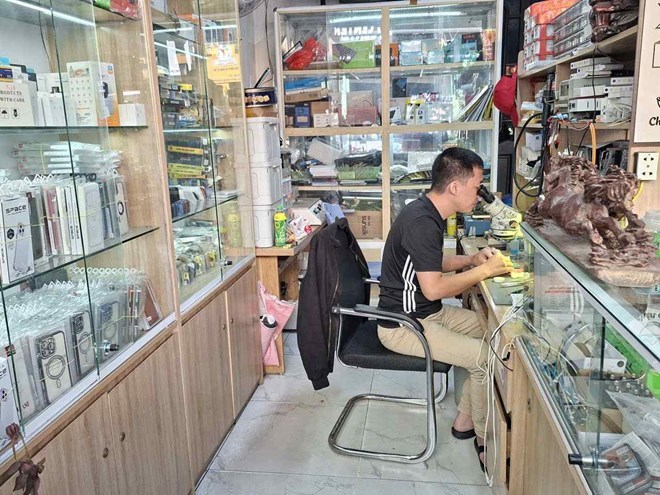 Les transactions de fin d'annee peuvent facilement inciter les menages commerciaux a etablir des factures incorrectes et a etre sanctionnes. Photo: Ha Vy