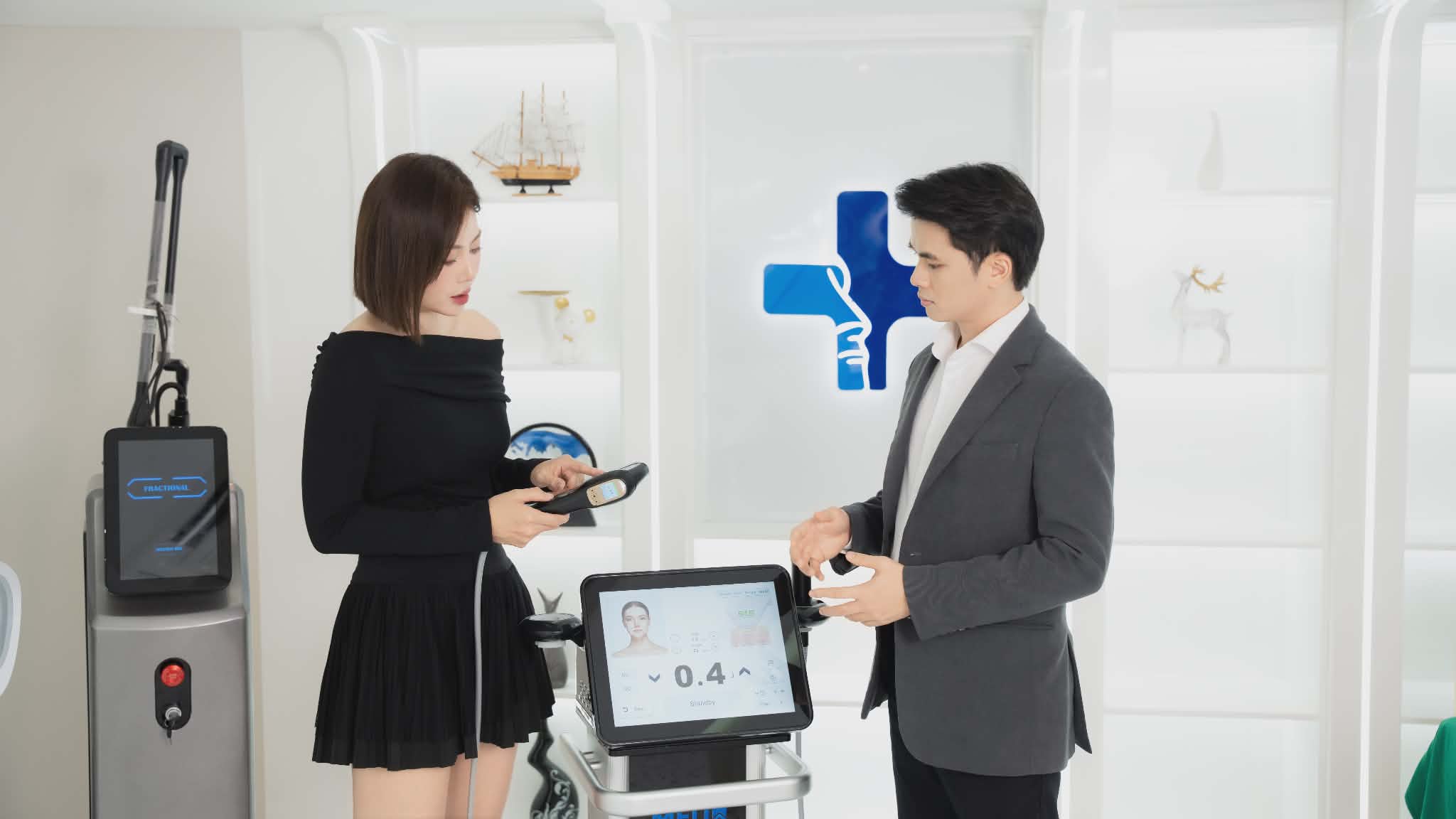 “Khi minh yeu ban than hon, minh se tu tin hon. Va su tu tin ay khong chi danh cho nghe si, ma cho bat cu ai”, co noi.