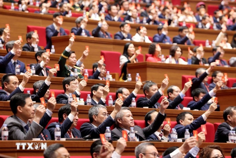 The Congress voted to approve the draft Program adjusting the program of the 14th Party Congress. Photo: VNA