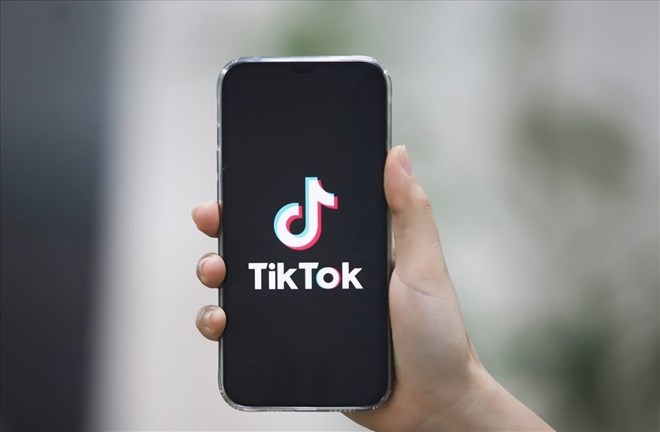 The National Competition Commission has issued a decision to sanction administrative violations against TikTok Pte. Ltd Company with a fine of 880 million VND. Photo: Khanh An