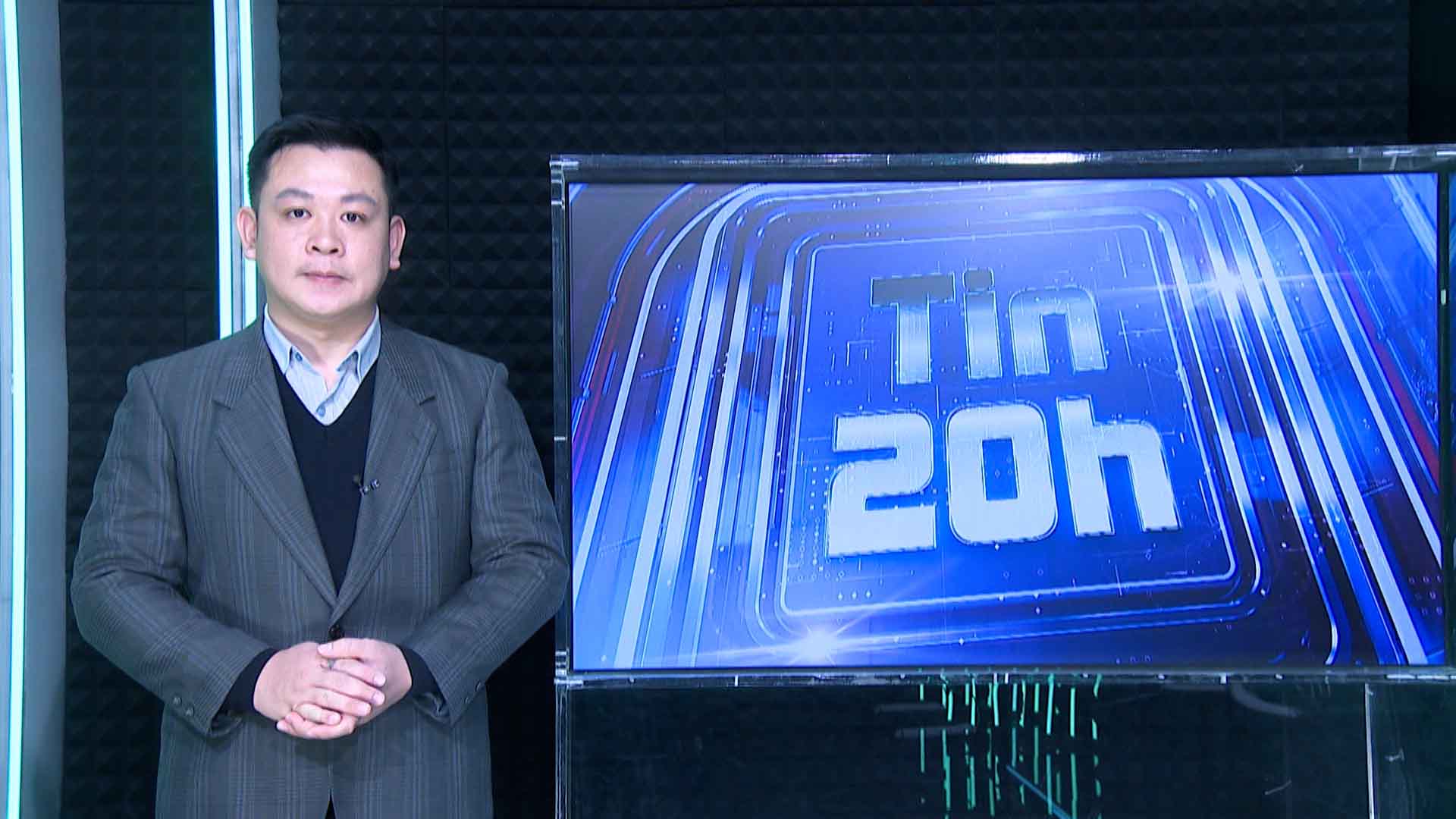 8 PM News: The North is freezing cold, frost forms on the top of Mau Son