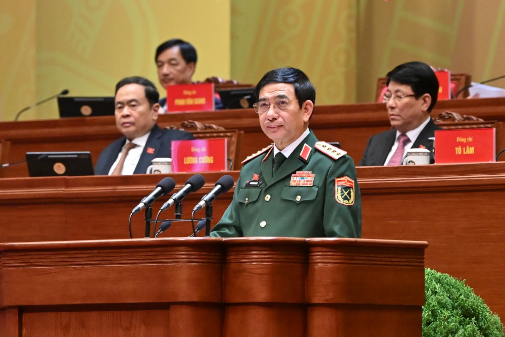 Dai tuong Phan Van Giang. Anh: Pham Dong