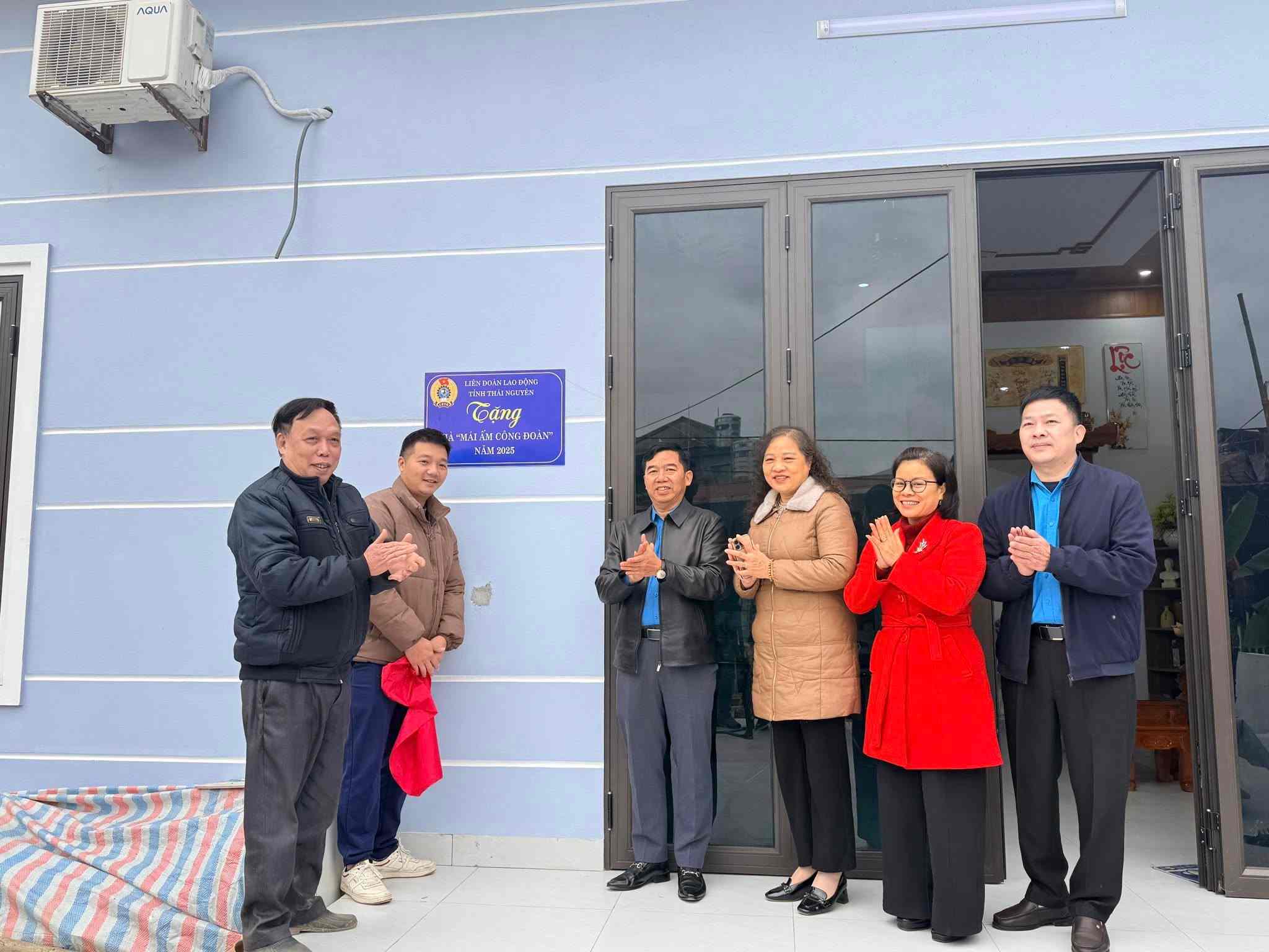 The Thai Nguyen Provincial Labor Federation has just inaugurated another Trade Union Warm House project. Photo: Thai Nguyen Trade Union