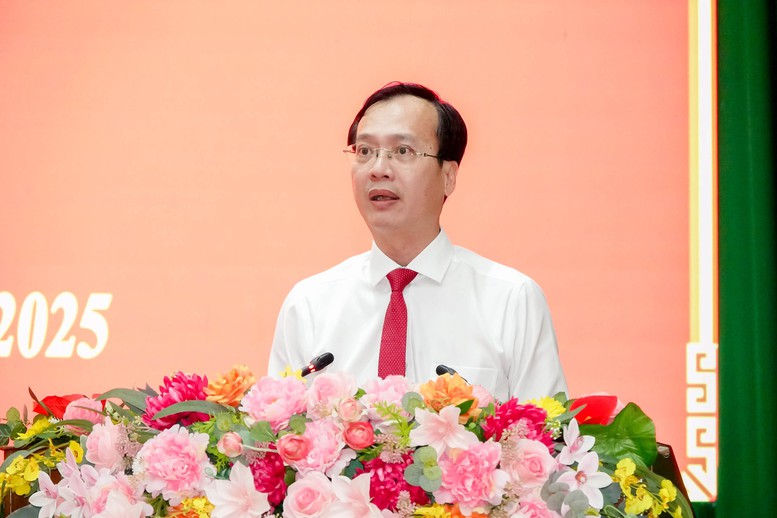 Comrade Tran Tri Quang - Deputy Secretary of the Provincial Party Committee, Chairman of Vinh Long Provincial People's Committee. Photo: VGP/Le Son