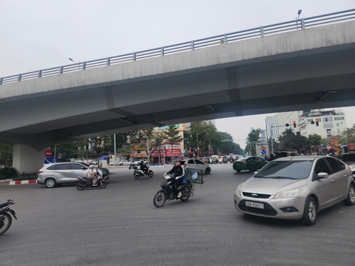 Giao thong Ha Noi thong thoang hon truoc Tet. Anh: Minh Hanh 