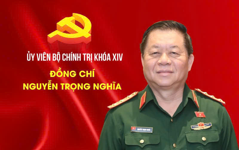General Nguyen Trong Nghia - Head of the General Department of Politics of the Vietnam People's Army - was elected as a member of the 14th Politburo. Photo: Lao Dong