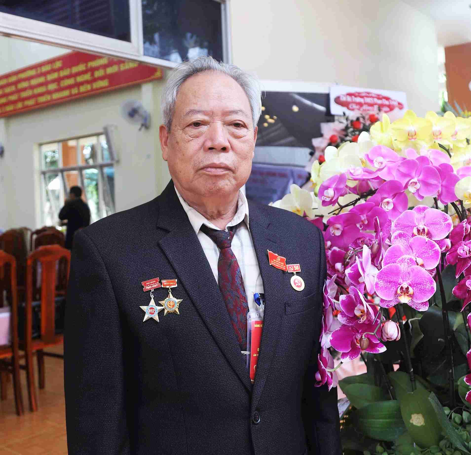 Ong Dang Trung Kien (Dang vien 51 nam tuoi Dang). Anh: Phuc Khanh