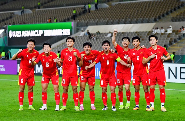 U23 Viet Nam huong den mot tran dau bung no truoc U23 Han Quoc nhu mot loi chia tay giai dau day tron ven. Anh: VFF