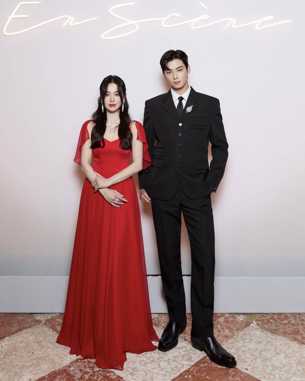 Song Hye Kyo va Cha Eun Woo cung la dai su toan cau cua Chaumet. Anh: Lotte