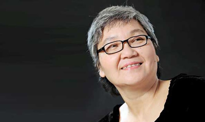 Nha van Hoang Viet Hang. Anh: Nhan vat cung cap