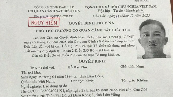 Đối tượng Hồ Đại Phú đã ra cơ quan công an đầu thú sau nhiều tháng trốn truy nã. Ảnh: Công an cung cấp