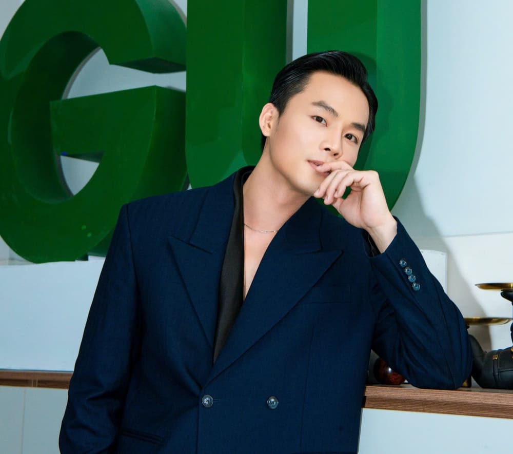 Runner-up Vu Linh perfects himself by registering to learn foreign languages. Photo: Character provided