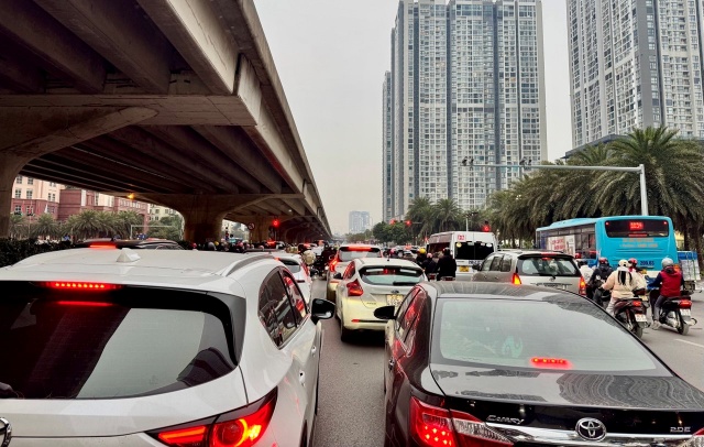 Doan duong Pham Hung gan Keangnam.