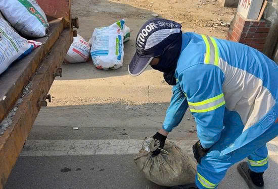 Ha Noi truy camera, xu ly nghiem do trom phe thai truoc Tet. Anh: Cong Trinh