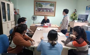 Appareltech Vinh Loc Garment Company looks towards union members, awarding many Tet gifts