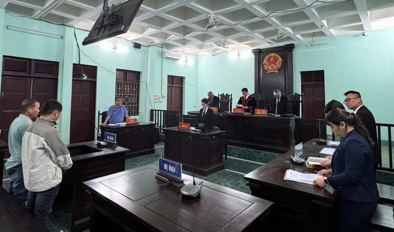 Hội đồng xét xử Tòa án Nhân dân khu vực 7 (tỉnh Đắk Lắk) mở phiên tòa xét xử, tuyên án các bị can. Ảnh: VKSND tỉnh Đắk Lắk