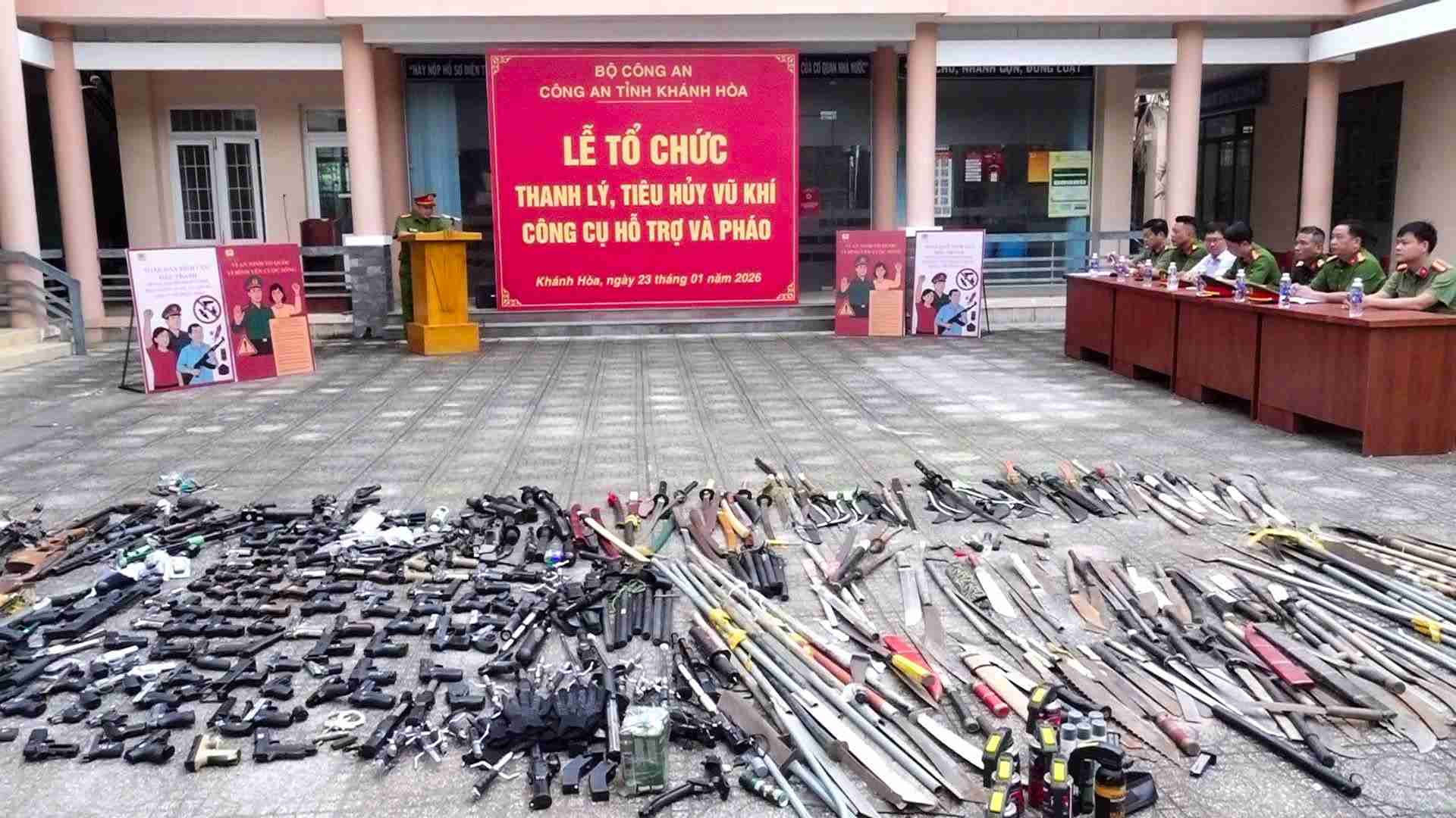 Police solemnly destroy hundreds of weapons and firecrackers. Photo: Police provided