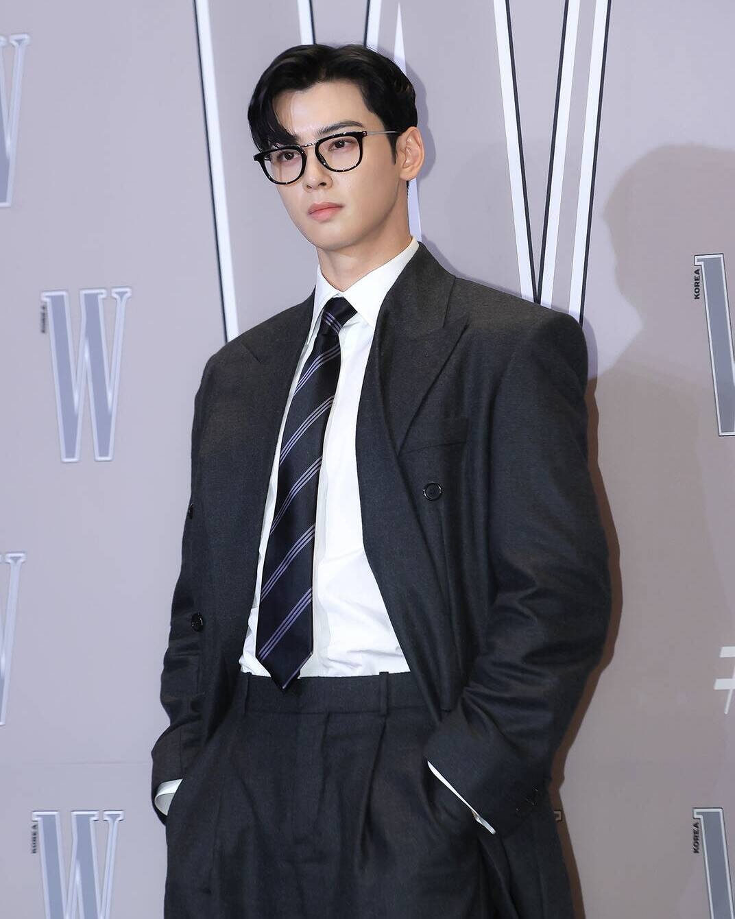 Cha Eun Woo va bo me da thanh lap cac cong ty gia dinh. Anh: Lotte