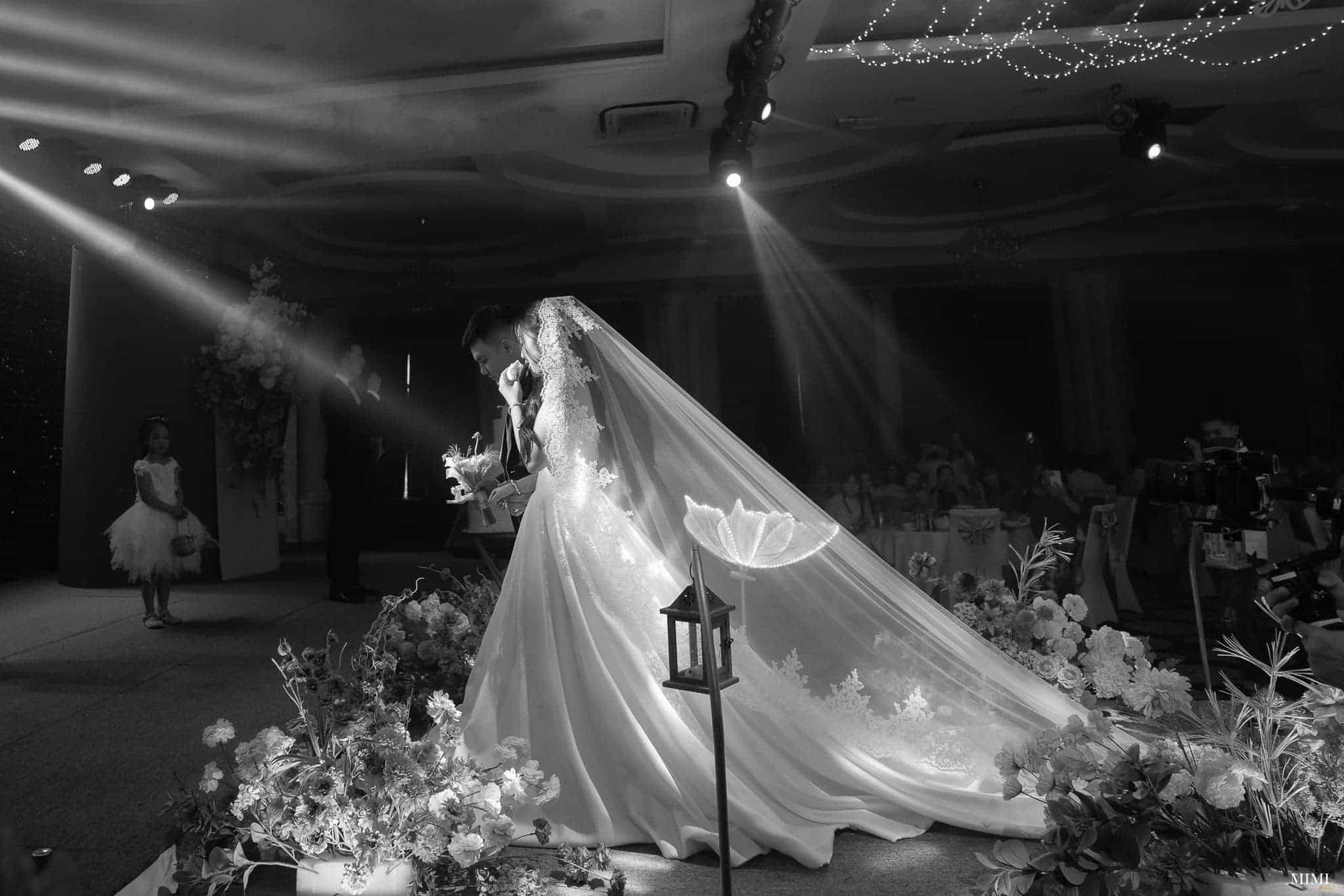 Learning to be a wife, a long journey to nurture happiness. Photo: Huyen Trang