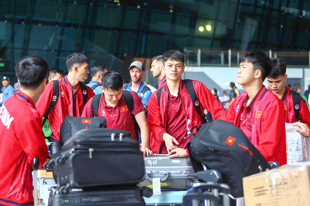 Vietnam futsal team has arrived in Indonesia. Photo: VFF