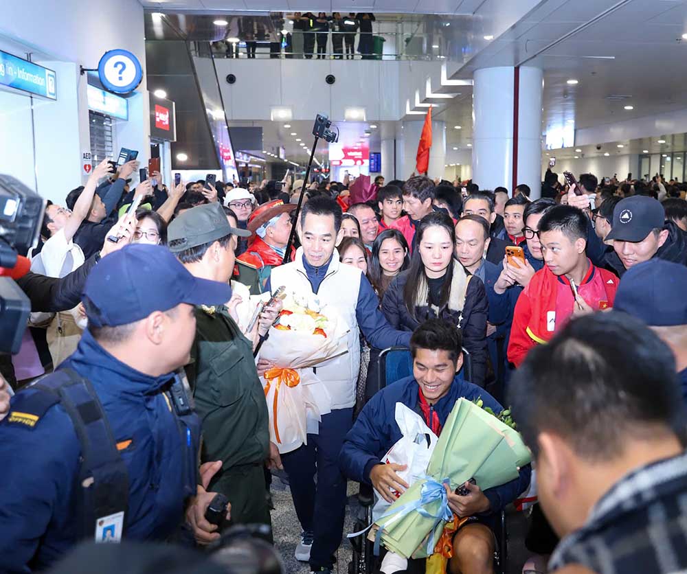 Du vua trai qua lich thi dau day dac va hanh trinh di chuyen dai, cac cau thu va thanh vien ban huan luyen van giu tinh than phan khoi, tu hao khi mang ve thanh tich dang ghi nhan cho bong da tre Viet Nam.