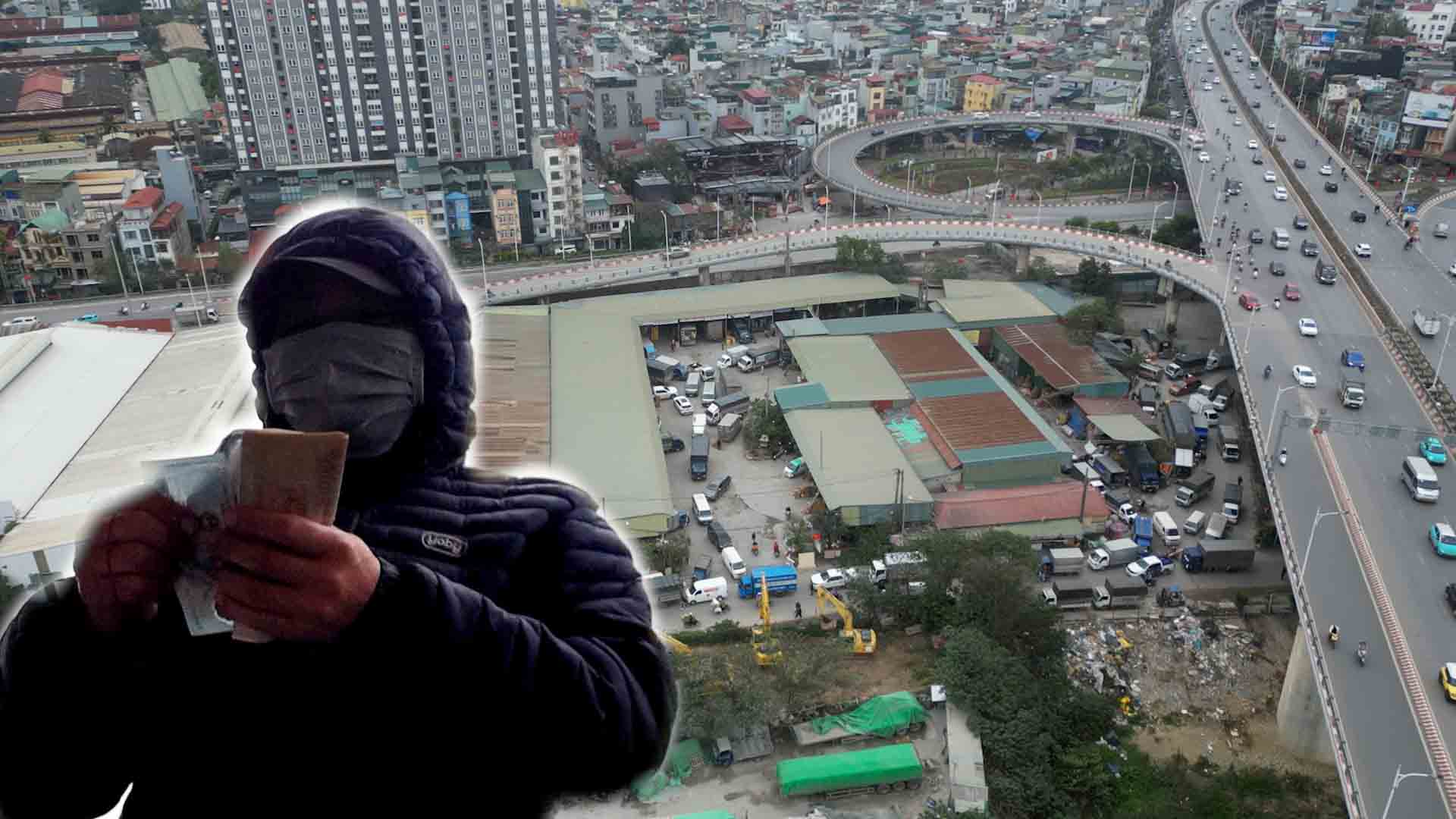 Hanoi Port transforms into a truck storage yard, publicly protects and collects money
