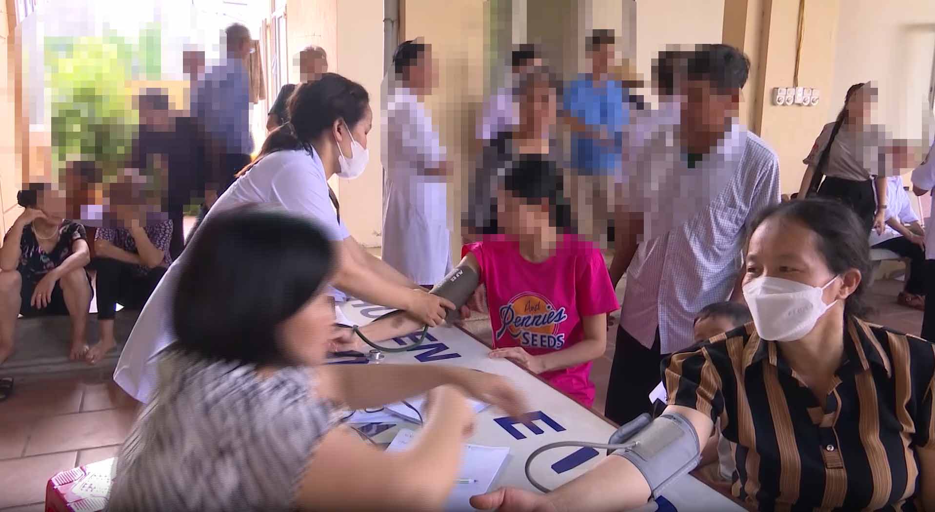 Khám bệnh cho người dân tại một trạm y tế ở Bắc Ninh. Ảnh: Sở Y tế Bắc Ninh