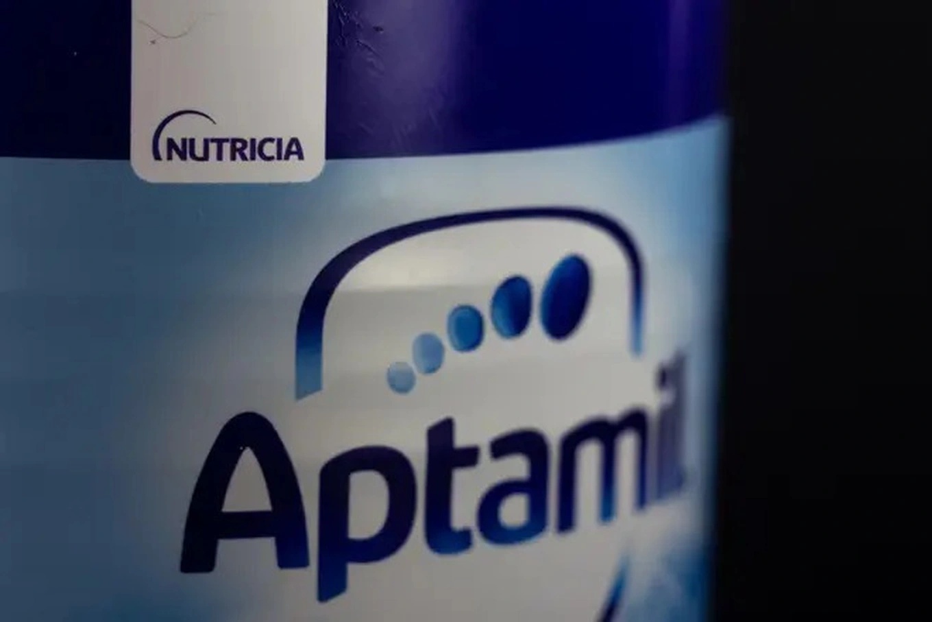 Aptamil milk is warned of toxicity, Ministry of Health requests nationwide review. Photo: Alamy