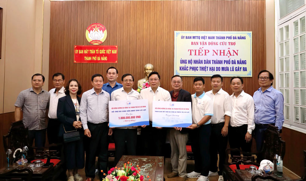 Da Nang announces the end of the campaign to receive support for people affected by natural disasters in 2025 on January 31, 2026. Photo: Da Nang Fatherland Front.