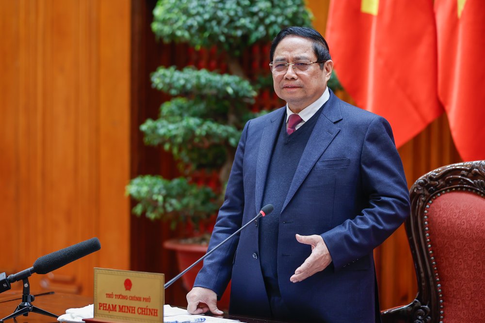 Prime Minister Pham Minh Chinh requests the establishment of a real estate and land use right transaction center managed by the State. Photo: VGP