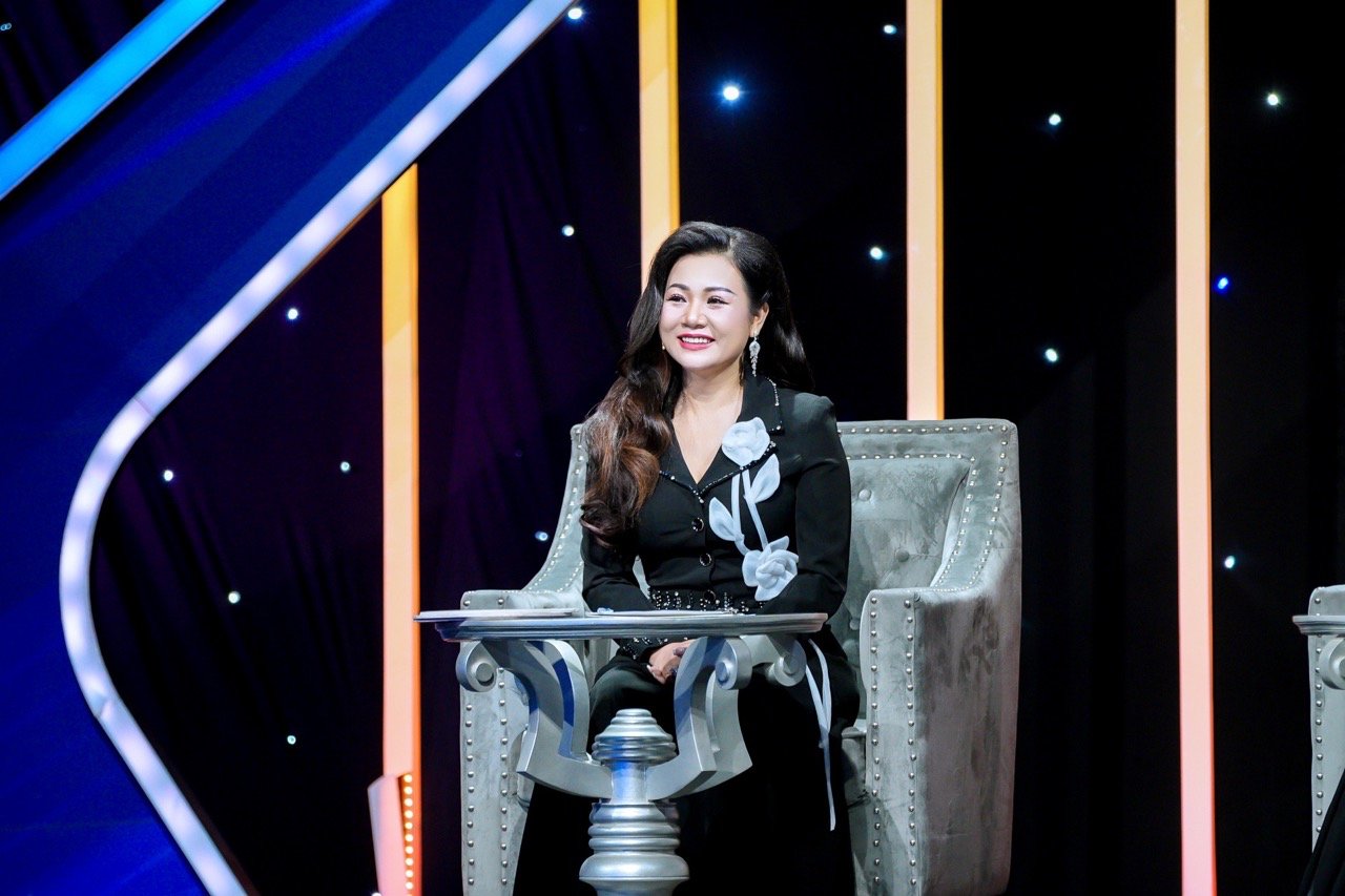 歌手ズオン・ホン・ローン。写真:ジェット提供.