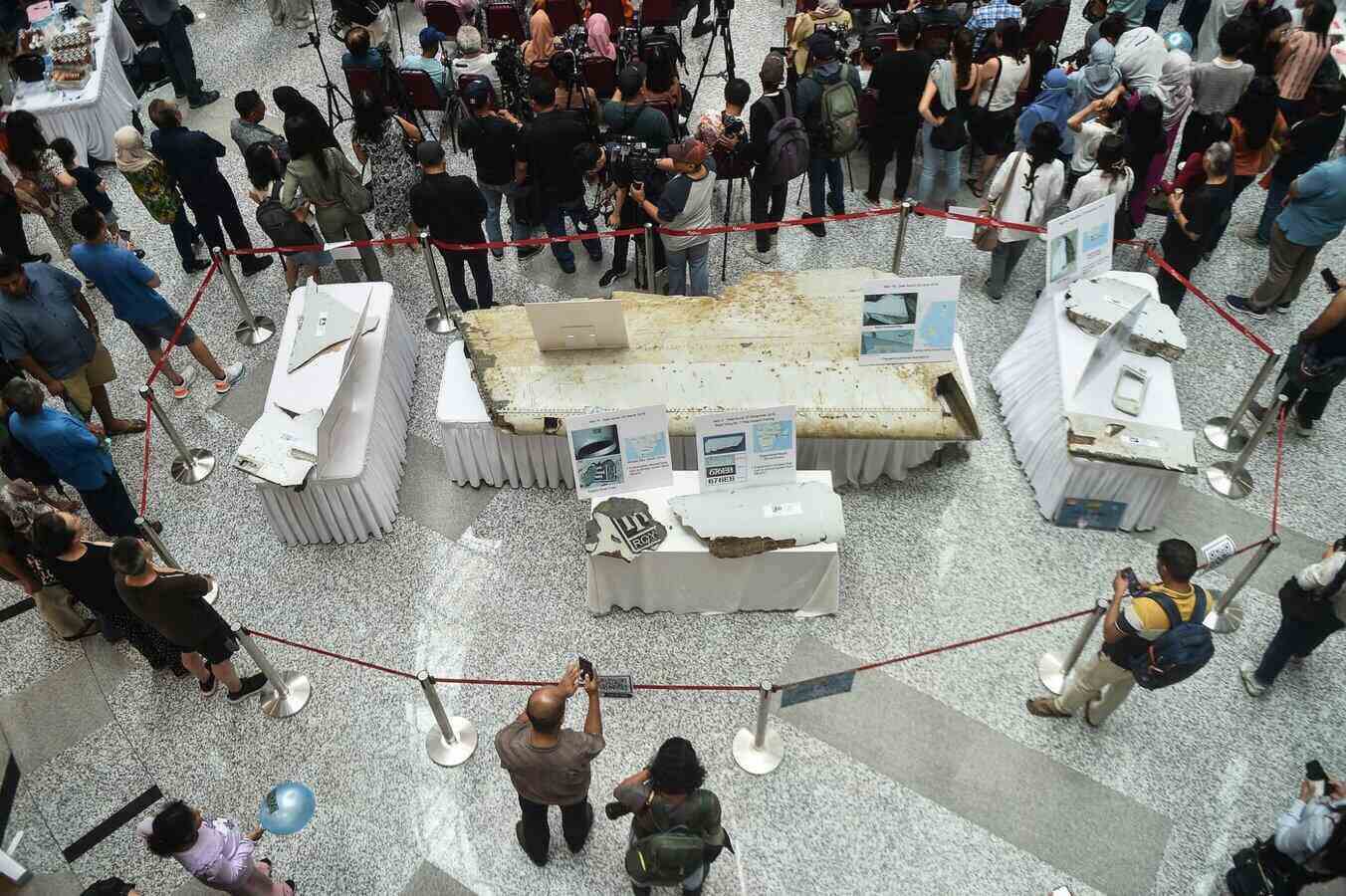 MH370 debris of Malaysia Airlines displayed at an event in Subang Jaya, Malaysia in 2024. Photo: AFP
