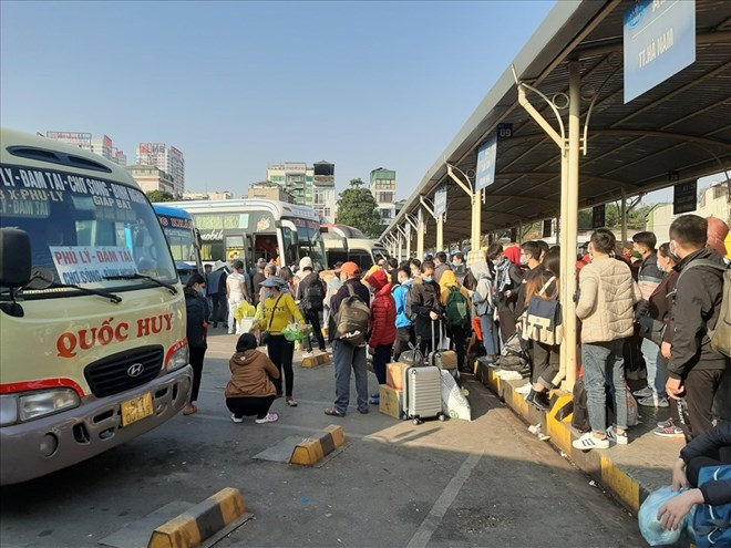 Hanoi increases 2,450 passenger cars to serve the Tet Nguyen Dan 2026 peak season. Photo: Minh Hanh