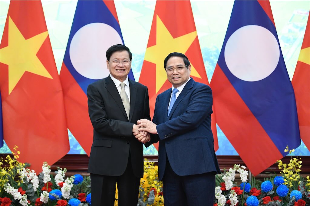 Prime Minister Pham Minh Chinh meets with General Secretary and President of Laos Thongloun Sisoulith. Photo: Hai Nguyen