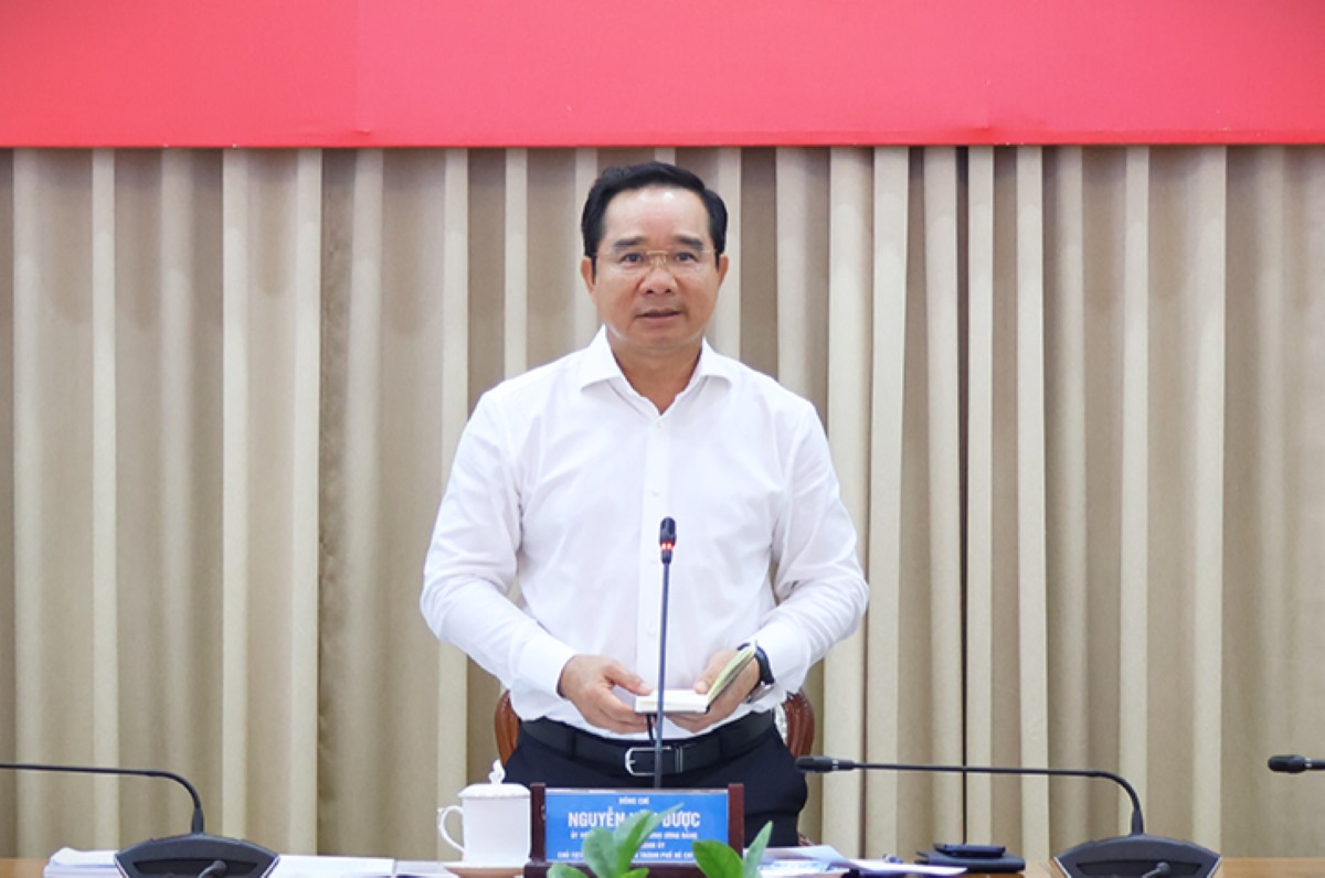 Chu tich UBND TPHCM Nguyen Van Duoc cho biet thanh pho chi khoang 2.200 ti dong cham lo Tet. Anh: Yen Nhi