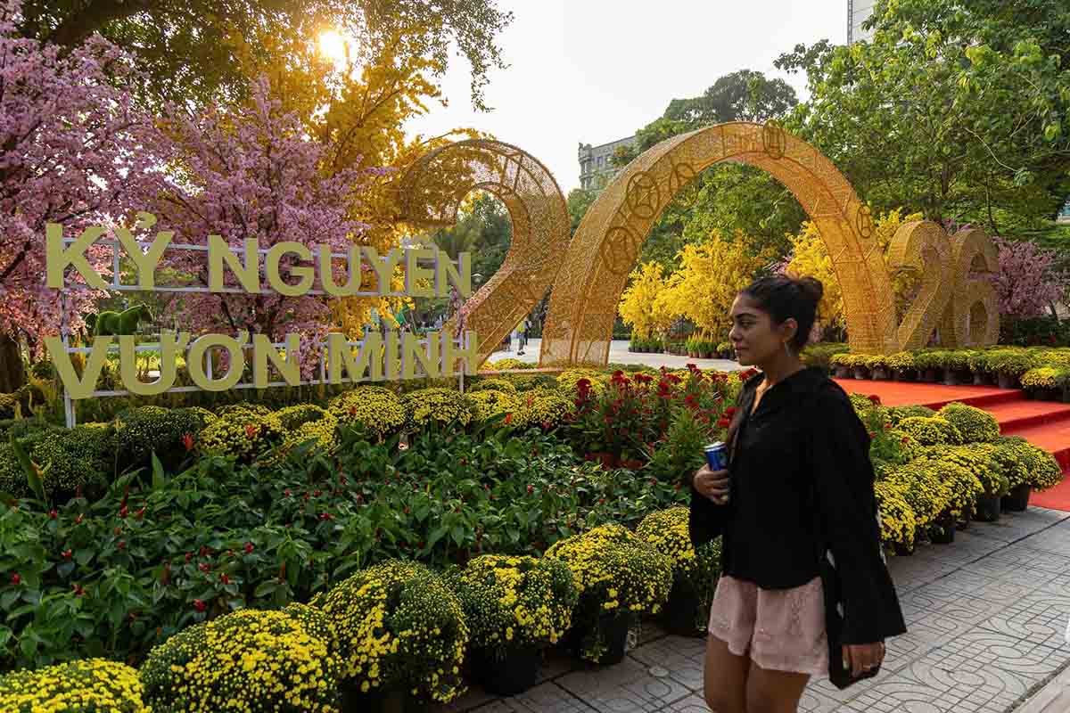 Viec trung dung cac khu dat bo trong lam cong vien, vuon hoa tam dip Tet nham tang khong gian xanh, bo sung sinh hoat cong dong khu trung tam, gop phan chinh trang do thi, mo ra ky vong ve nhung khong gian cong cong moi, than thien, tro thanh diem den hap dan cua nguoi dan va du khach trong dip Tet va thoi gian toi. 