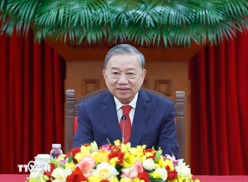 General Secretary To Lam expressed his pleasure to hold a phone conversation with General Secretary and President of China Xi Jinping immediately after the 14th Congress of the Communist Party of Vietnam was very successful. Photo: VNA