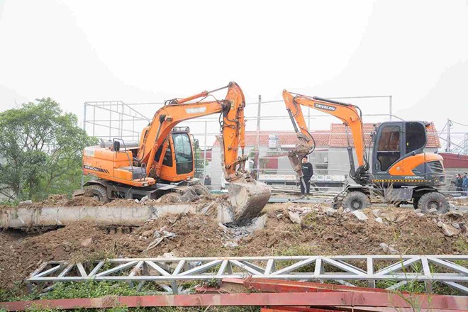 Cưỡng chế, tháo dỡ nhiều công trình vi phạm tại Hưng Yên