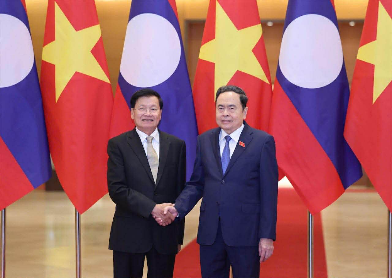 Politburo member, National Assembly Chairman Tran Thanh Man meets with General Secretary, President of Laos Thongloun Sisoulith on the occasion of his State visit to Vietnam, afternoon of January 26. Photo: Hai Nguyen