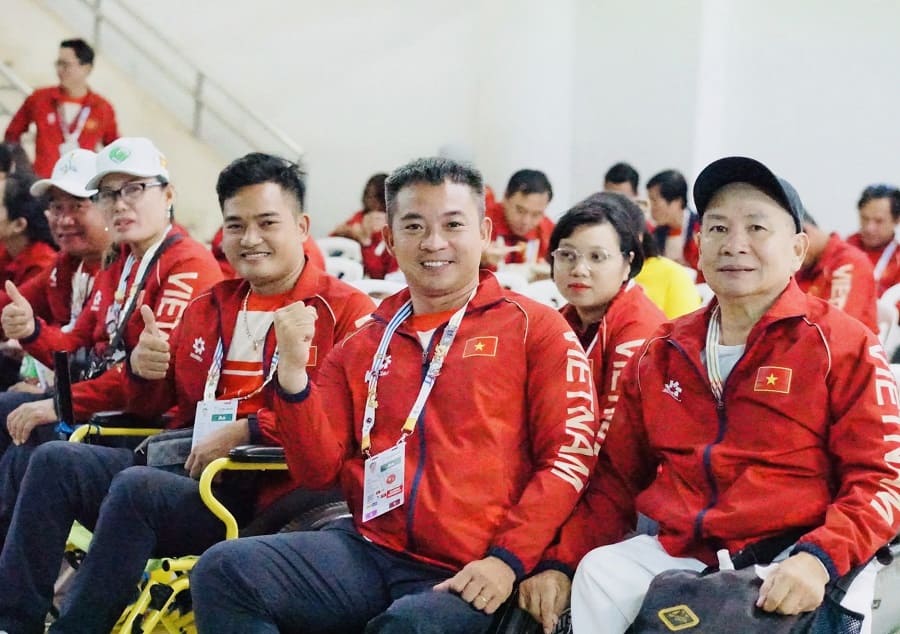 Cac van dong vien the thao nguoi khuyet tat Viet Nam truoc khi tham du Le be mac ASEAN Para Games 13. Anh: Uy ban Paralympic Viet Nam