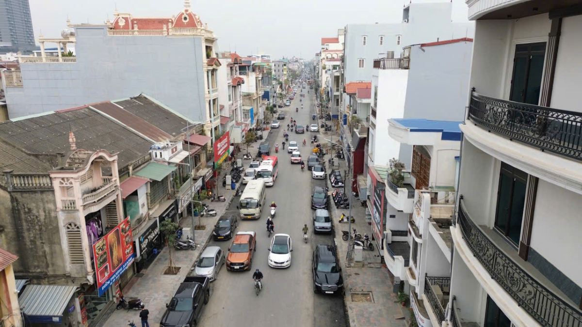 Le Loi street, Hai Phong is allowed to circulate 2 sections on January 30. Photo: Hoang Khoi