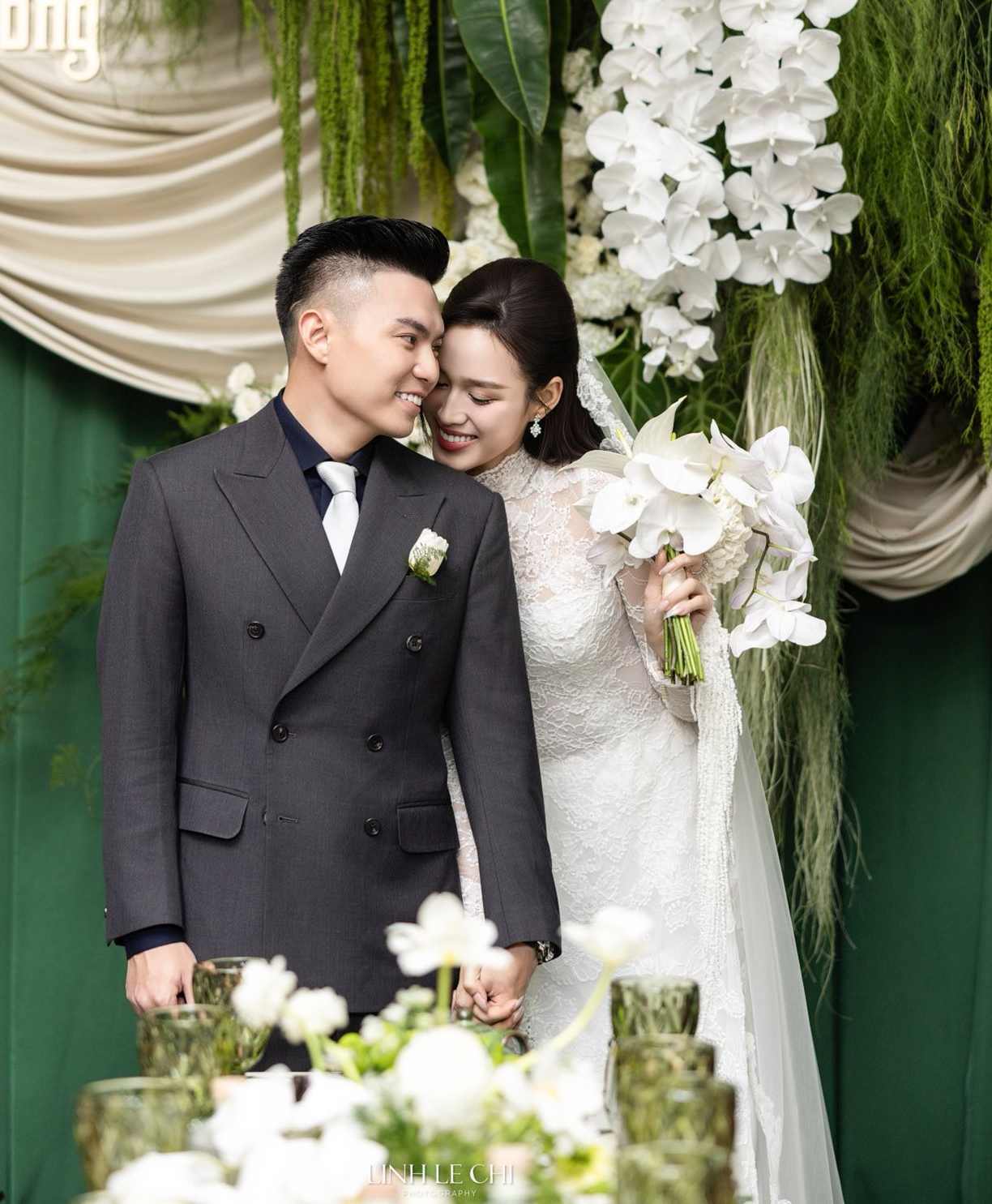 Chong Hoa hau Do Ha duoc khen gu chon dong ho deo tay tinh te. Anh: Le Chi Linh.