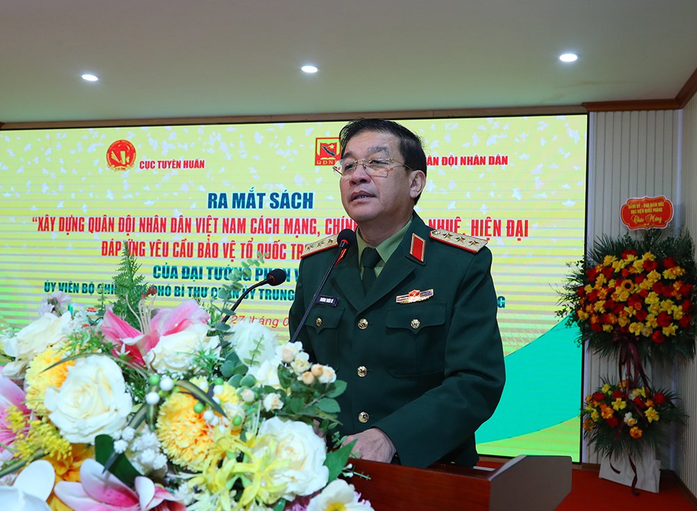 Thuong tuong Truong Thien To - Uy vien Trung uong Dang, Pho Chu nhiem Tong cuc Chinh tri. Anh: Manh Hung