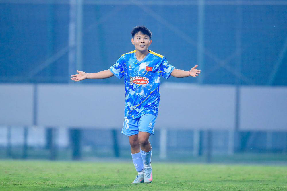 Bich Thuy ghi ban duy nhat cho tuyen nu Viet Nam. Anh: VFF