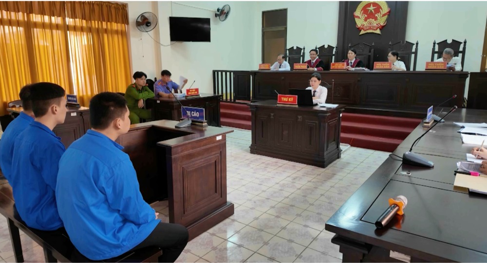 Quy and Tan were sentenced for the crimes of "Murder" and "Illegal use of military weapons".