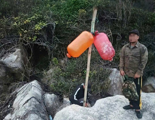 Thi thể phân hủy mạnh được phát hiện tại bãi biển hiểm trở ở Khánh Hòa