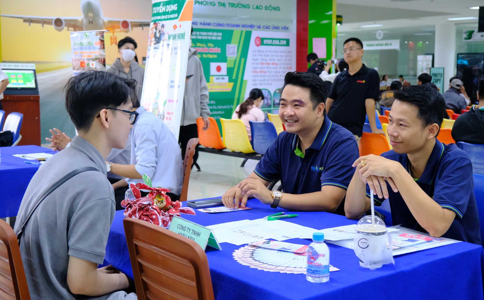 Businesses promote recruitment of workers working abroad in the new year