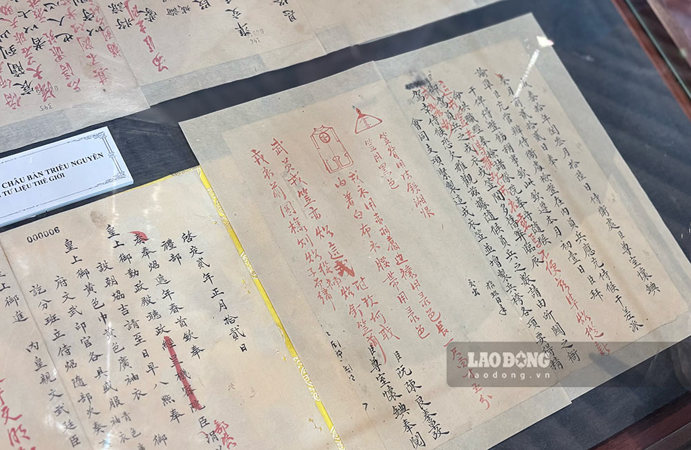 Mot so Moc ban va Chau ban trieu Nguyen - Di san tu lieu the gioi cua Viet Nam duoc UNESCO ghi danh. Anh: Y Yen