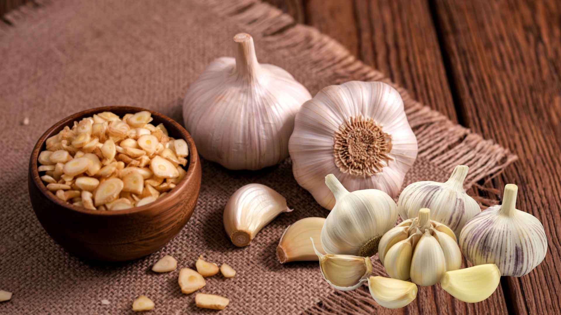 Garlic contains allicin, which helps the body fight inflammation and excrete uric acid effectively. Graphic photo: Huong Son