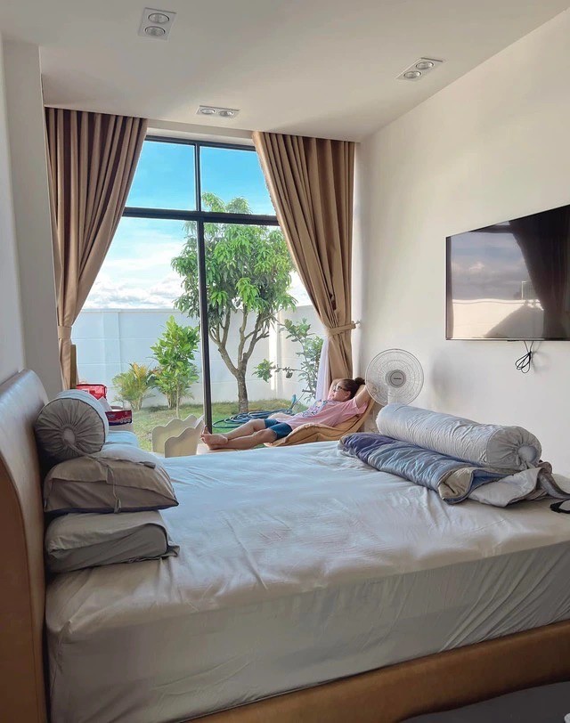 Anh: Nghe si cung cap.